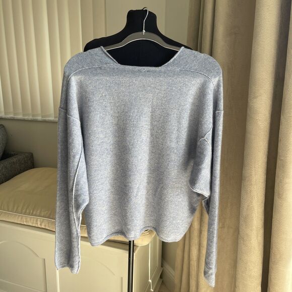 Free People V Neck Cropped OverSized Sweater 100% Cashmere Mottled Light Blue S - Picture 3 of 9